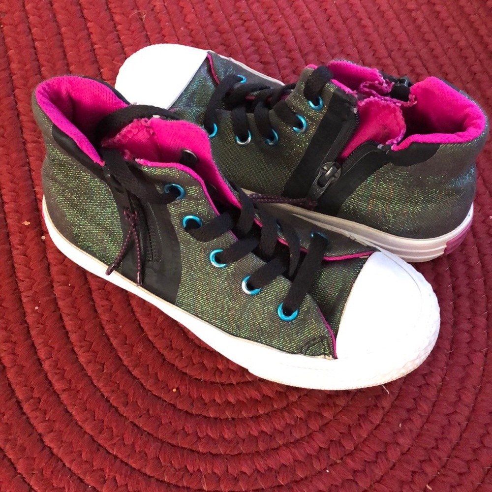 Converse